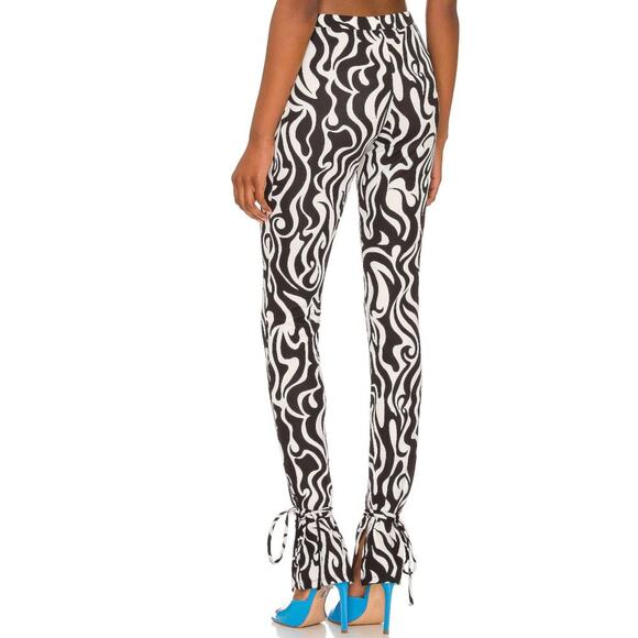 Revolve Hours Jordan Pant in B&W NWOT Size Small - Picture 3 of 4